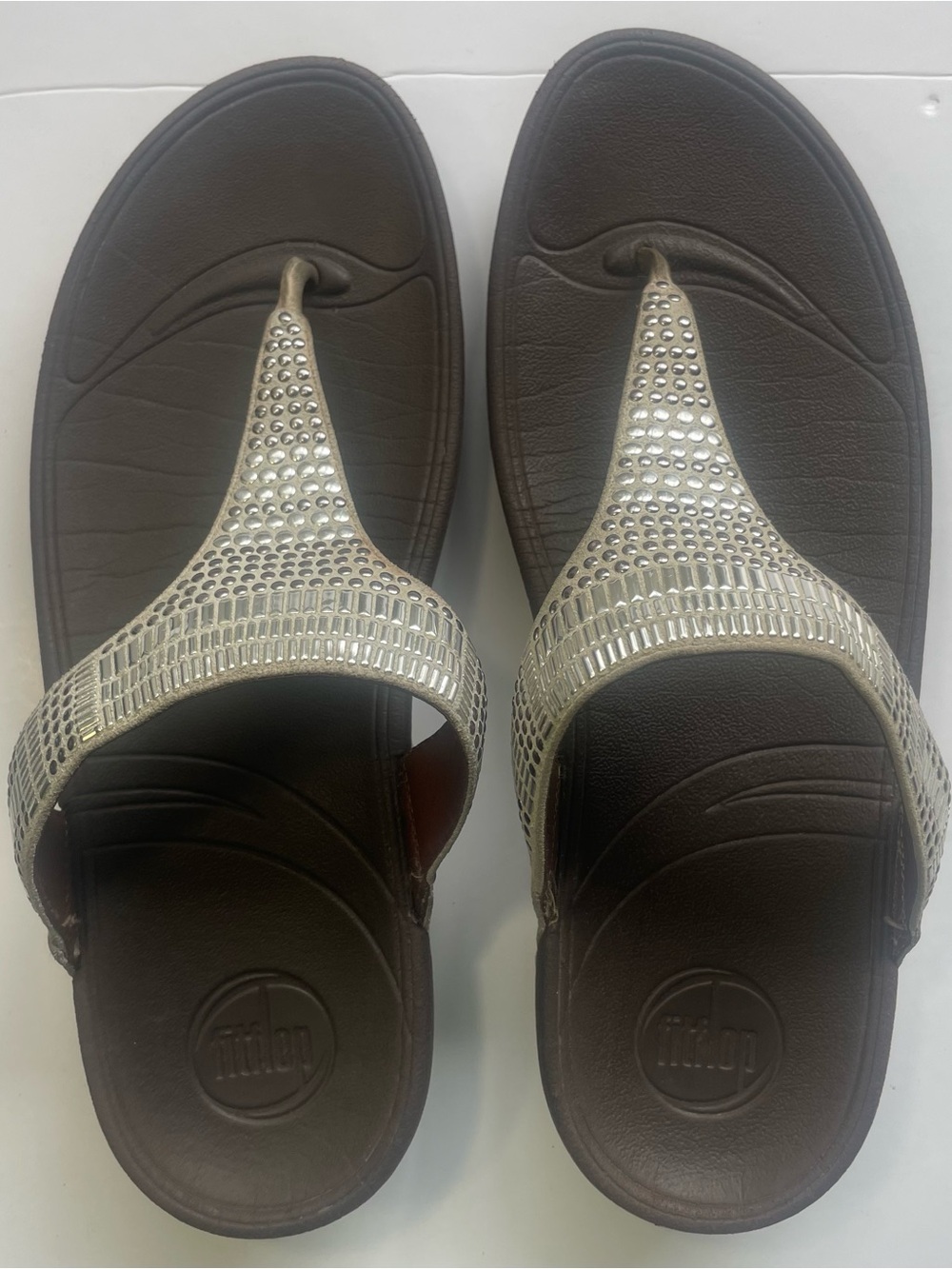 FitFlop Lulu Studded Crystal Toe-Post Sandals Brown Silver Women's US 9